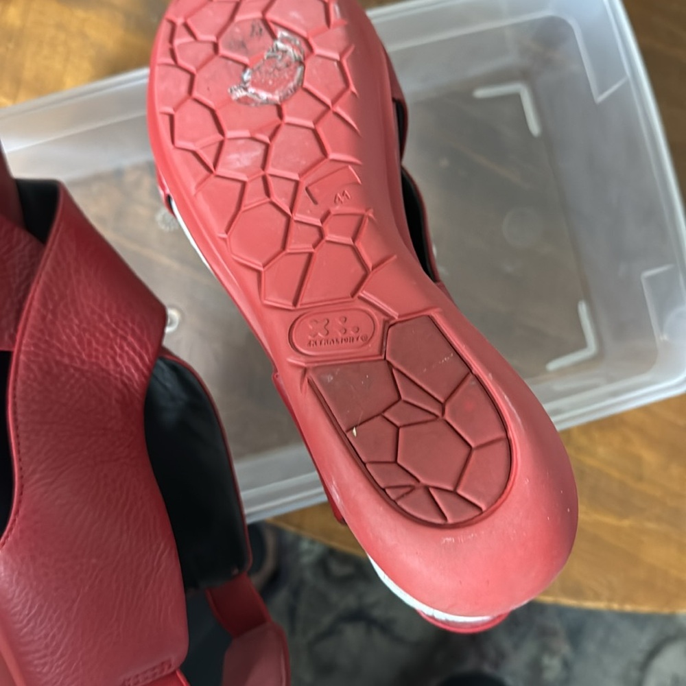 Camper Women's Red Sandals - Picture 3 of 4